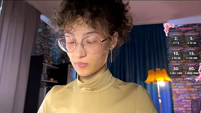 CurlyWinx Live XXX-Chat