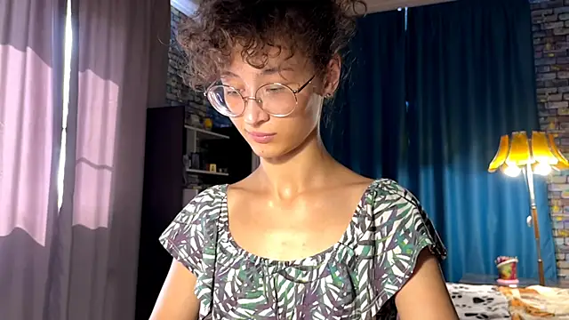 CurlyWinx Live XXX-chat