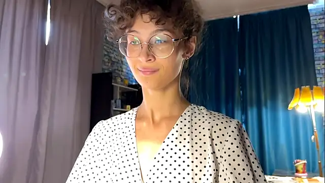 CurlyWinx Show Webcam