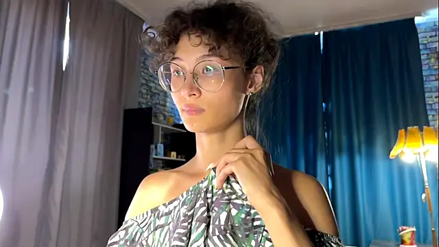 Czat XXX na żywo – CurlyWinx