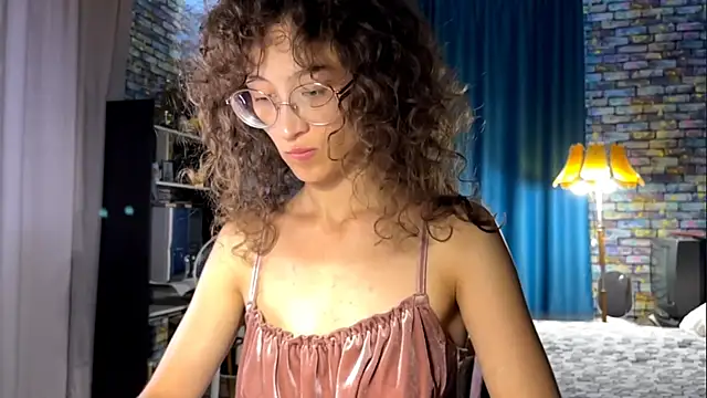 Chat XXX en directo de CurlyWinx