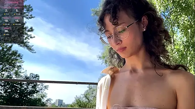 CurlyWinx's Live XXX Chat