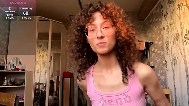 CurlyWinx Chat XXX in diretta