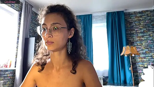 Chatroom XXX en direct de CurlyWinx