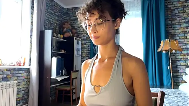 دردشة CurlyWinx الجنسية المباشرة
