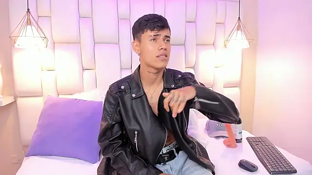 JacobFerrer – webcam-show