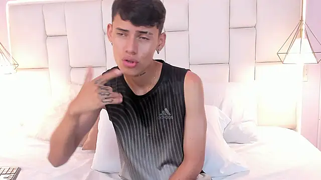 JacobFerrer Adlı Modelin Web Kamerası Şovu