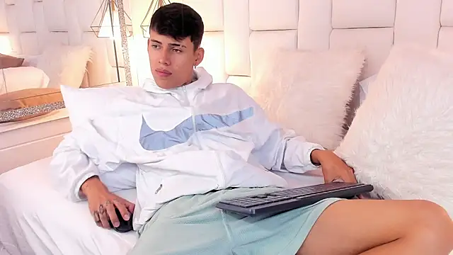 JacobFerrer Adlı Modelin Web Kamerası Şovu