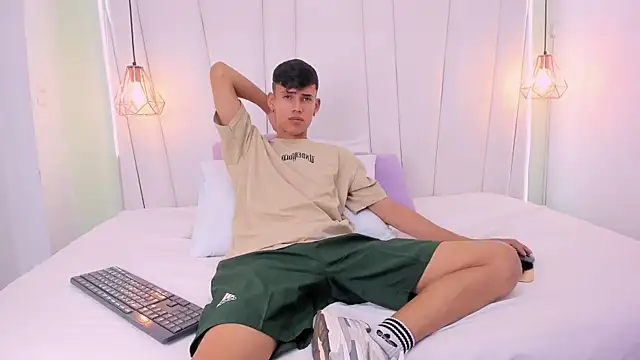 JacobFerrer 在線直播表演
