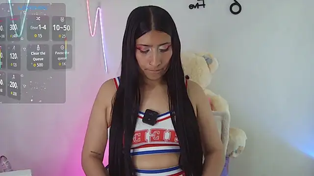 XXX chat uživo modela Sara_Blum