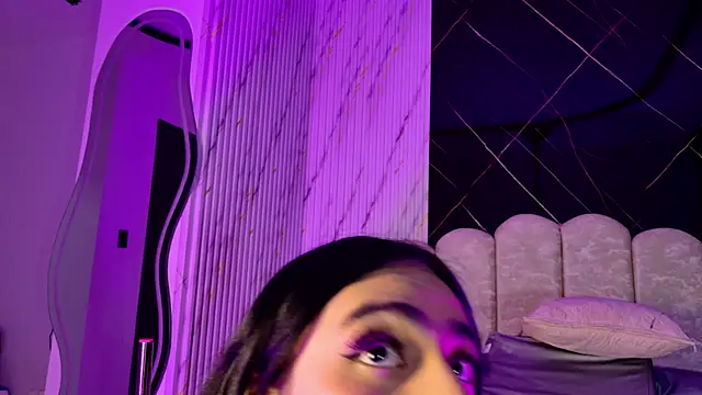 Malaia_thompson_'s Webcam Show