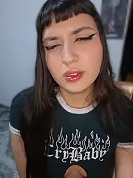 Lubnna Webcam Show