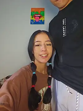 Webkamerová show SAMY_AND_FRIENDSS