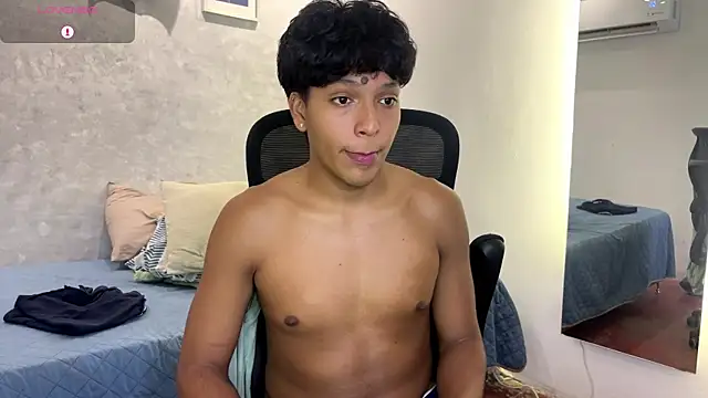 Brad_bonnet_ Adlı Modelin Canlı XXX Sohbeti