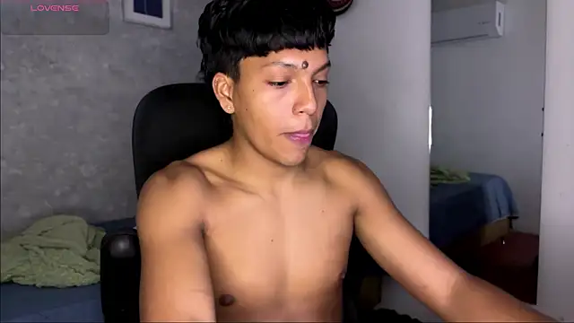 Brad_bonnet_ Webcam-Show