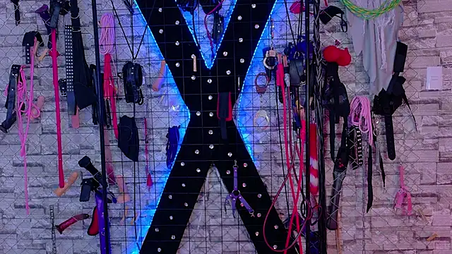 Pokazy przed kamerką – Ranina_BDSM_