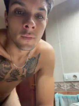 Moreiralovesex Webcam-Show