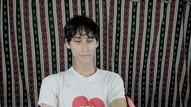 Skinny_Sebasn Webbikameraesitys