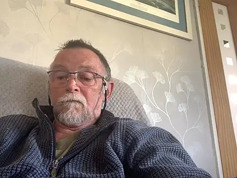 Moonraker64 Webcam Show