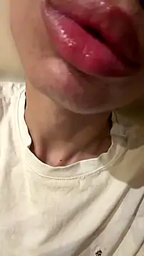 hotlips2026 Show in webcam