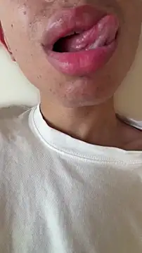 hotlips2026 Шоу с уебкамера
