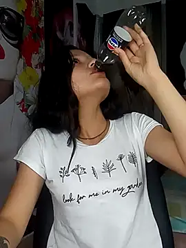 Sweet_Innocence_ webkamerás műsora