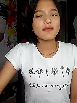 Sweet_Innocence_'s Webcam Show