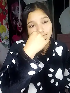 Sweet_Innocence_ Show in webcam