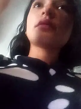 Sweet_Innocence_'s Webcam Show