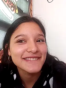 Sweet_Innocence_'s Webcam Show