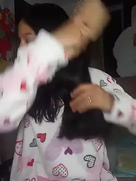 Sweet_Innocence_n Webbikameraesitys