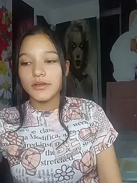 Sweet_Innocence_ Show in webcam