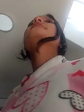 Sweet_Innocence_'s Webcam Show