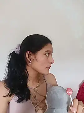 Sweet_Innocence_ Show in webcam