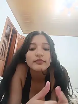 Sweet_Innocence_ Adlı Modelin Web Kamerası Şovu