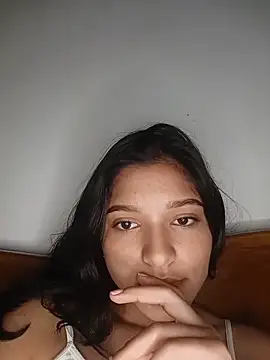 Sweet_Innocence_'s Webcam Show
