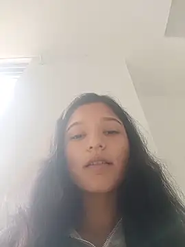Sweet_Innocence_'s Webcam Show