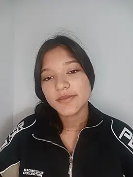 Sweet_Innocence_'s Webcam Show