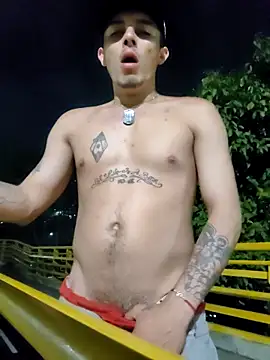 Show de Cuervoo_18 na webcam