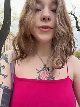mini_moona's Webcam Show