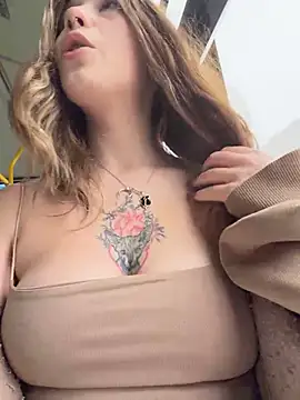mini_moona's Webcam Show