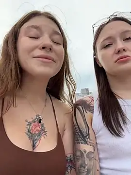 mini_moona's Webcam Show