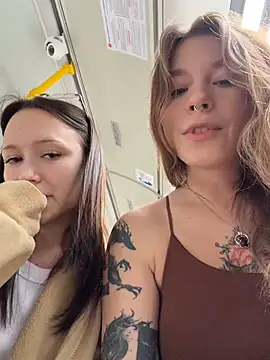 mini_moona's Webcam Show