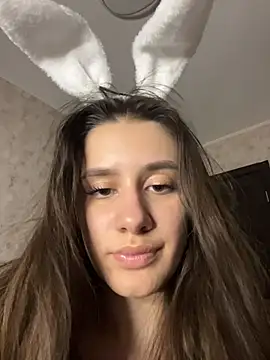 Selena_Mur_ Adlı Modelin Canlı XXX Sohbeti