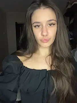 Selena_Mur_ Adlı Modelin Canlı XXX Sohbeti