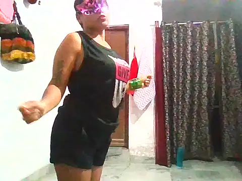 Chat +18 de RUKMINI_60 ao vivo