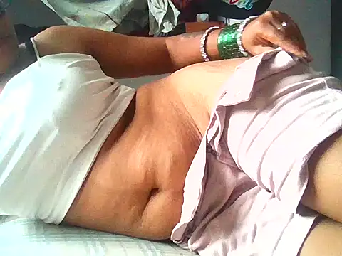 Chat XXX en directo de RUKMINI_60
