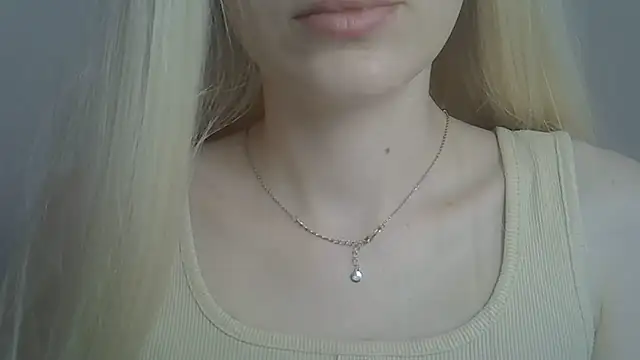 ViraVrema's Live XXX Chat