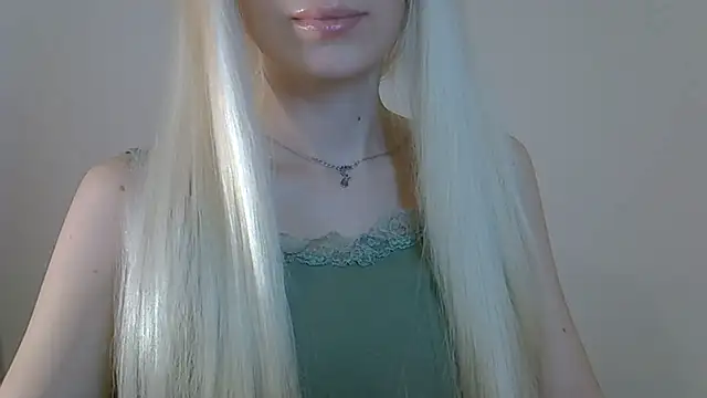 ViraVrema Adlı Modelin Canlı XXX Sohbeti