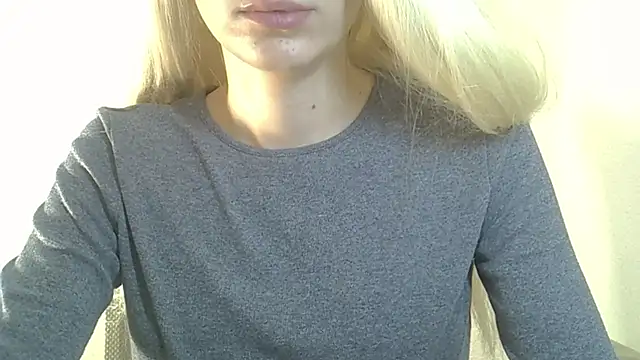 ViraVrema élő XXX-chatje